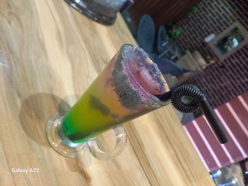 عکس بستنی شب و شهر