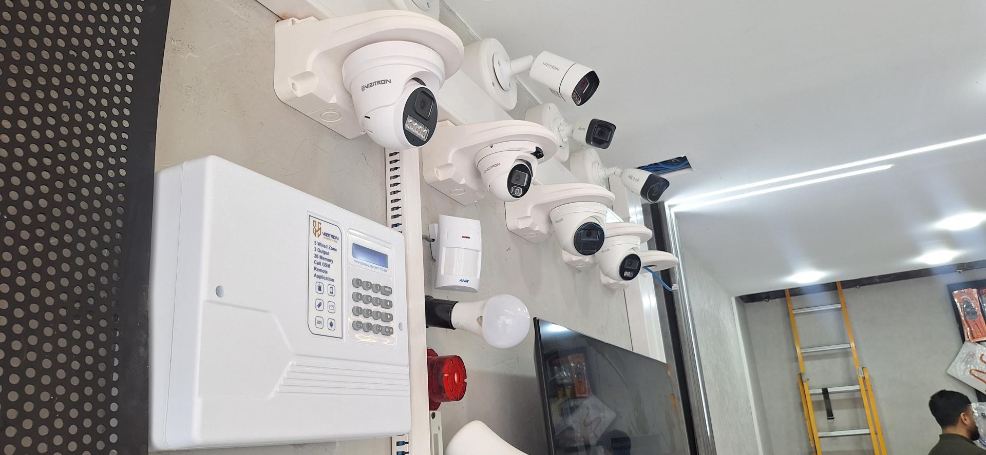 عکس دوربین مداربسته و دزدگیراماکن تصویرالبرز