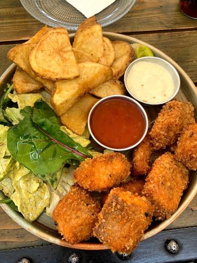 عکس کافه بابیلون