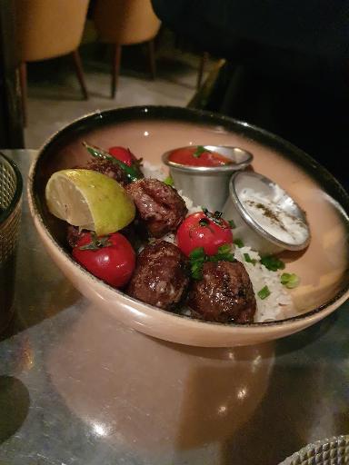 عکس کافه بابیلون