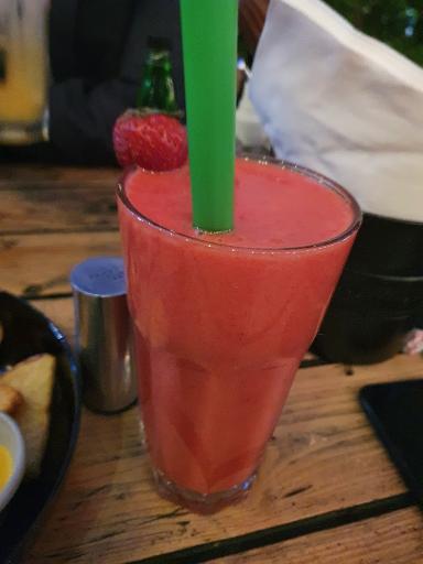 عکس کافه بابیلون