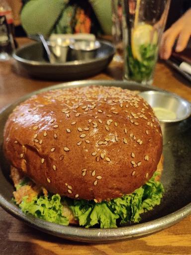 عکس کافه بابیلون