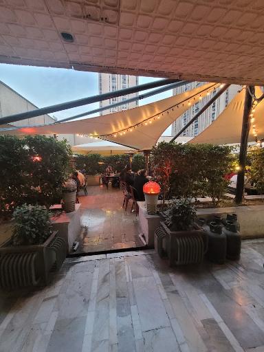 عکس کافه بابیلون