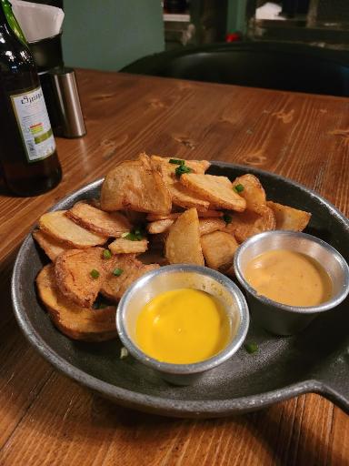 عکس کافه بابیلون