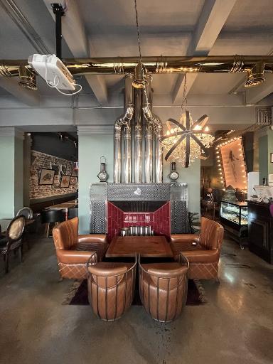 عکس کافه بابیلون