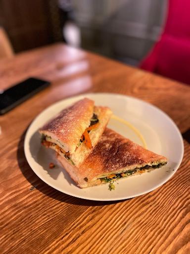 عکس کافه بابیلون