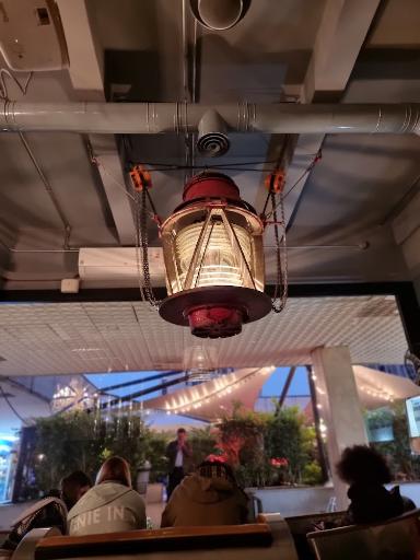 عکس کافه بابیلون