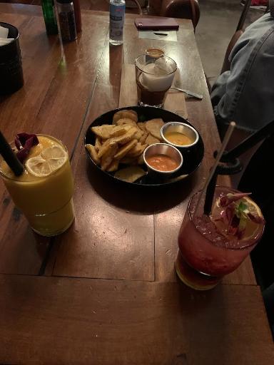 عکس کافه بابیلون