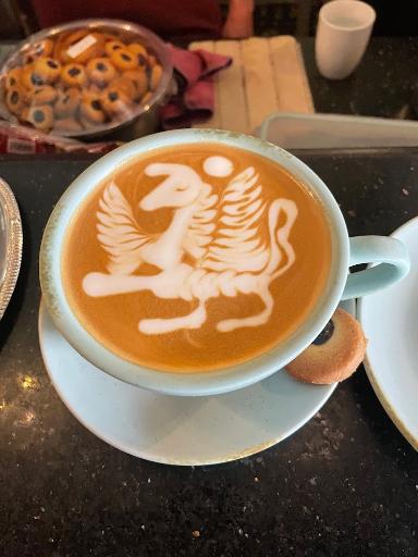 عکس کافه بابیلون