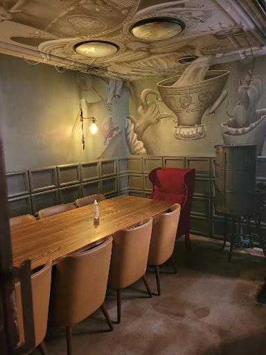 عکس کافه بابیلون