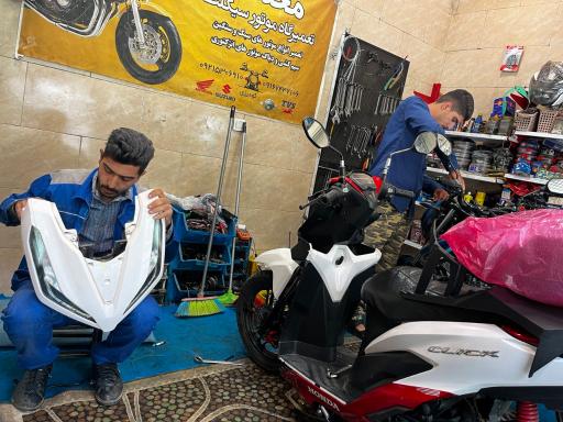عکس تعمیرگاه موتورسیکلت محمد 