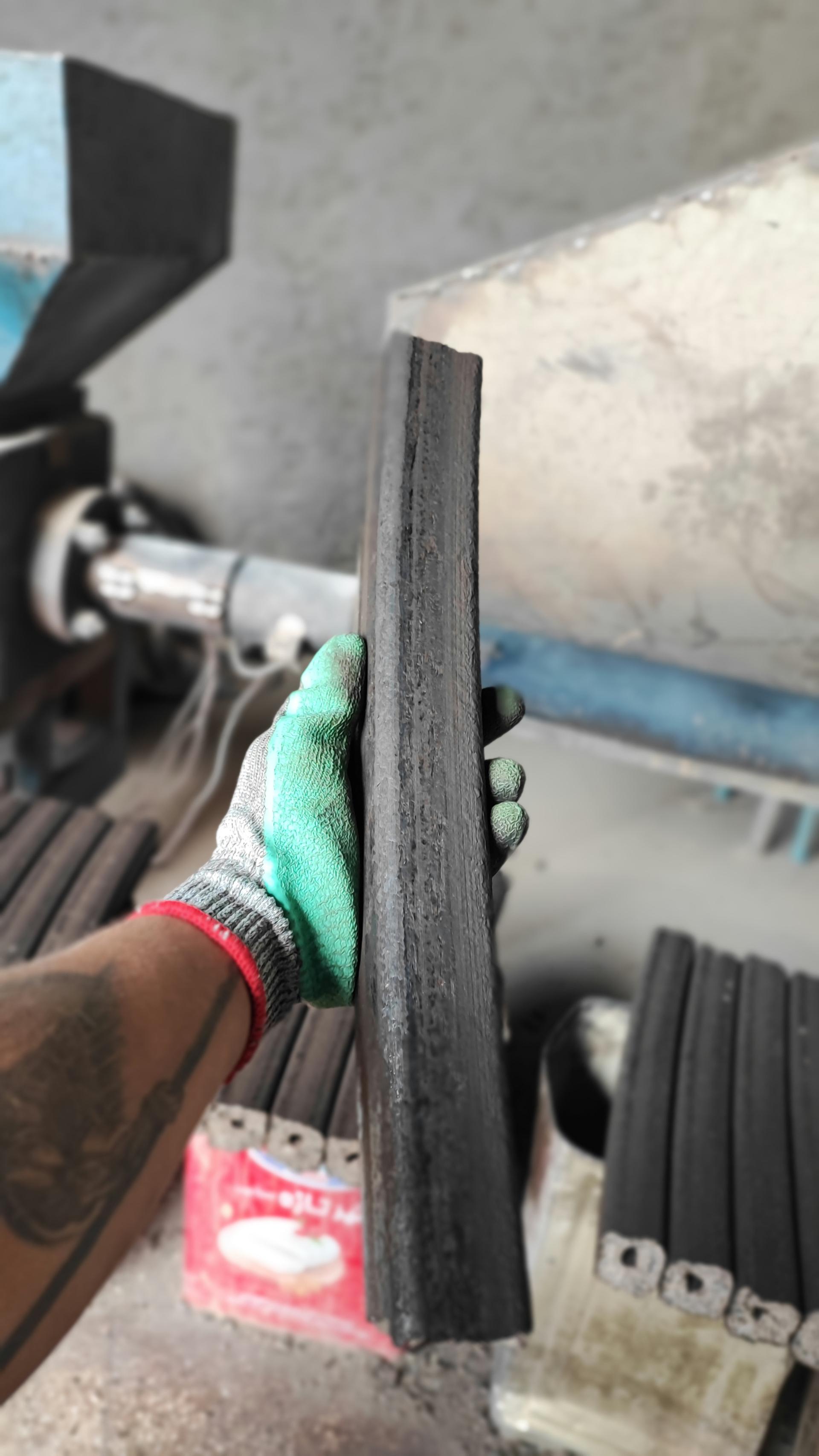 عکس زغال آزاد 