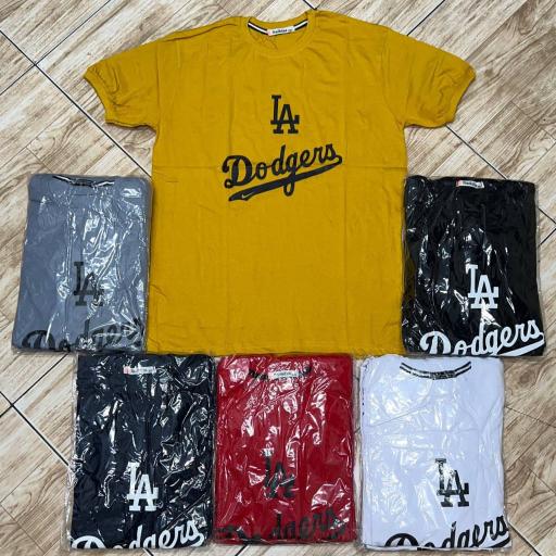 عکس فروشگاه لباس مردانه 