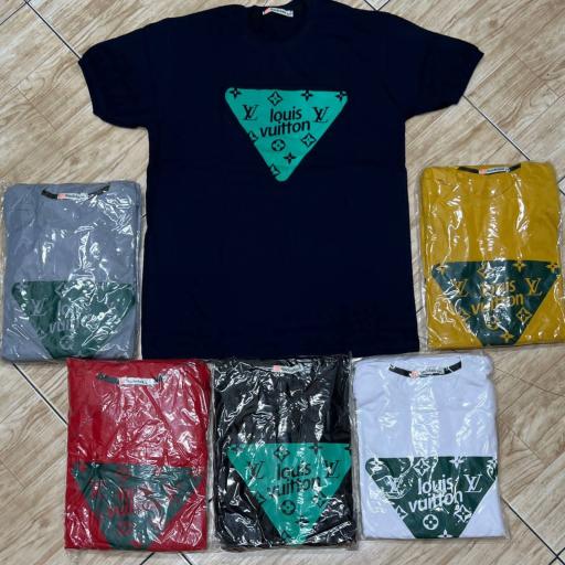 عکس فروشگاه لباس مردانه 