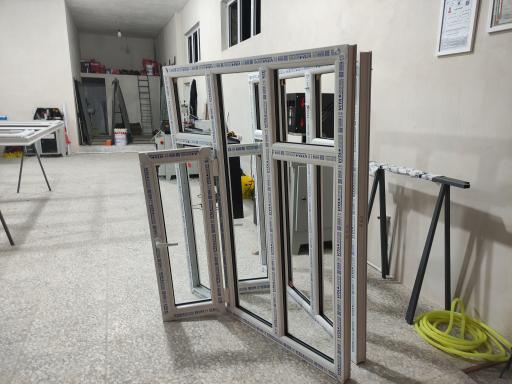 عکس درب و پنجره upvc و کرکره برقی تک 