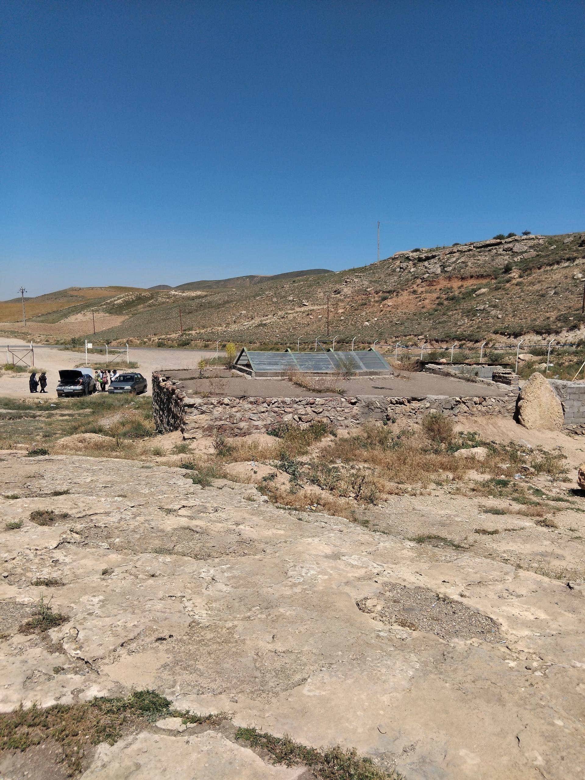 عکس ساقیزچی نیر