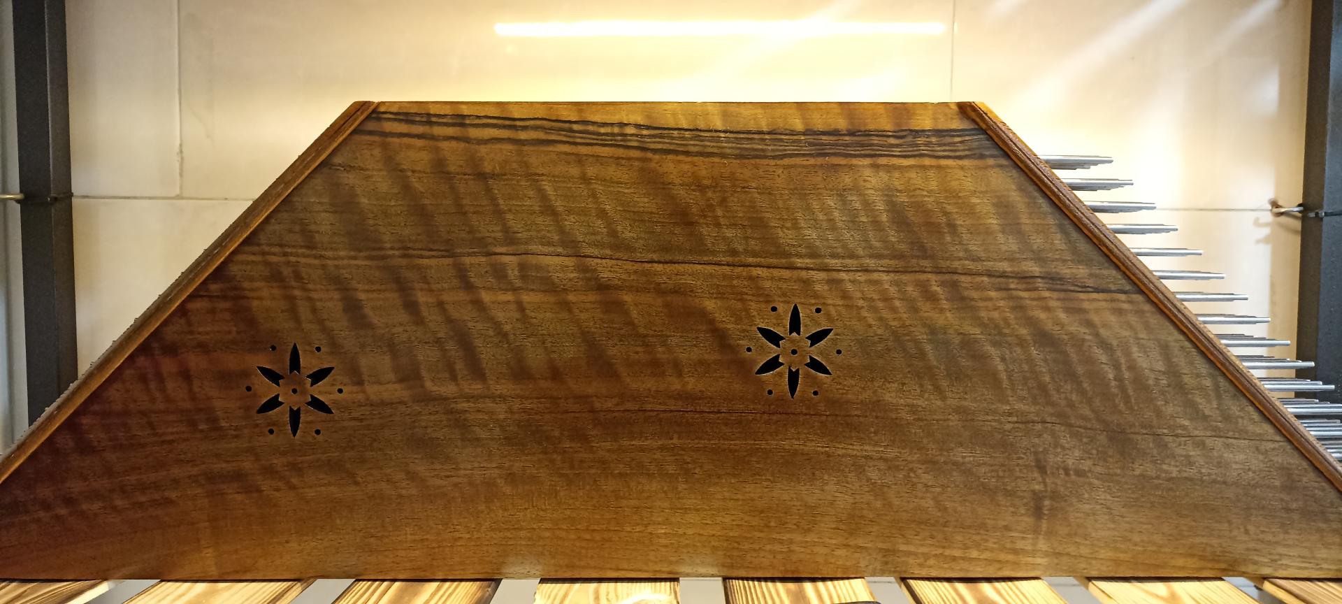 عکس کارگاه سنتور 