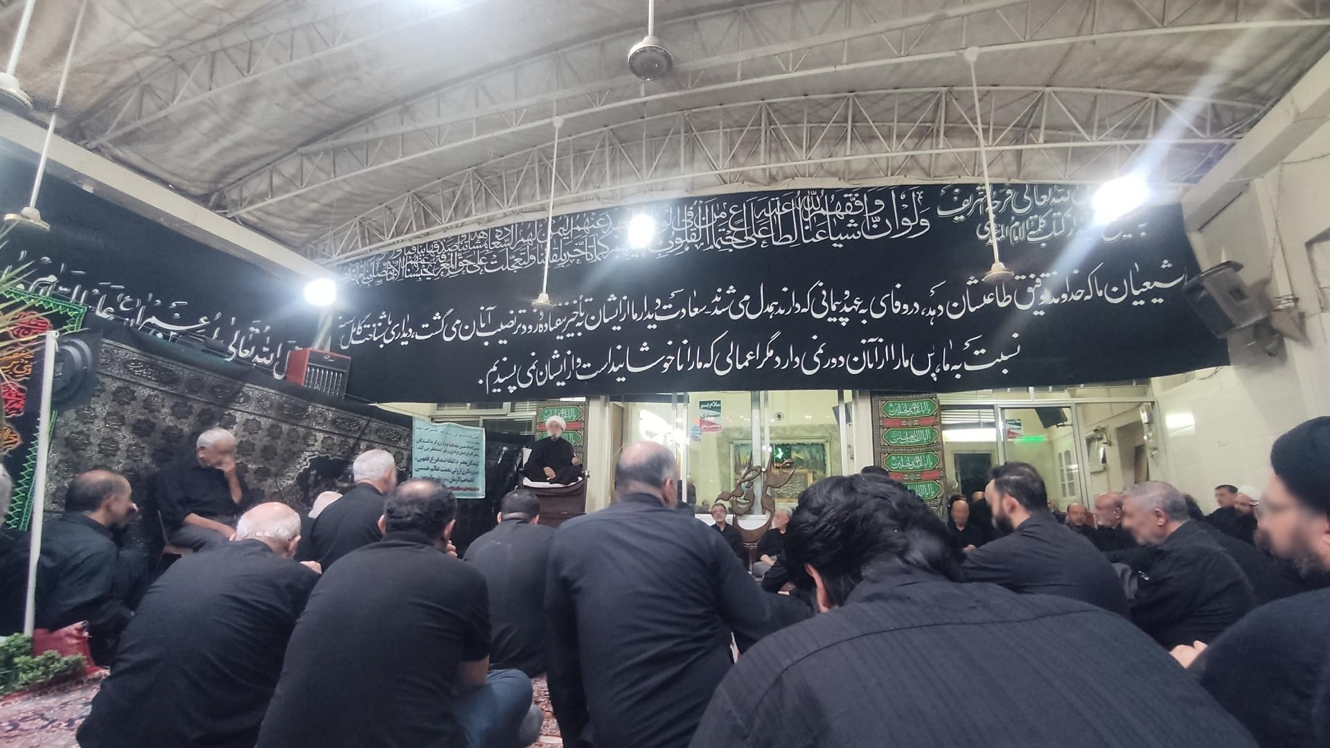 عکس خانه پیرزاد