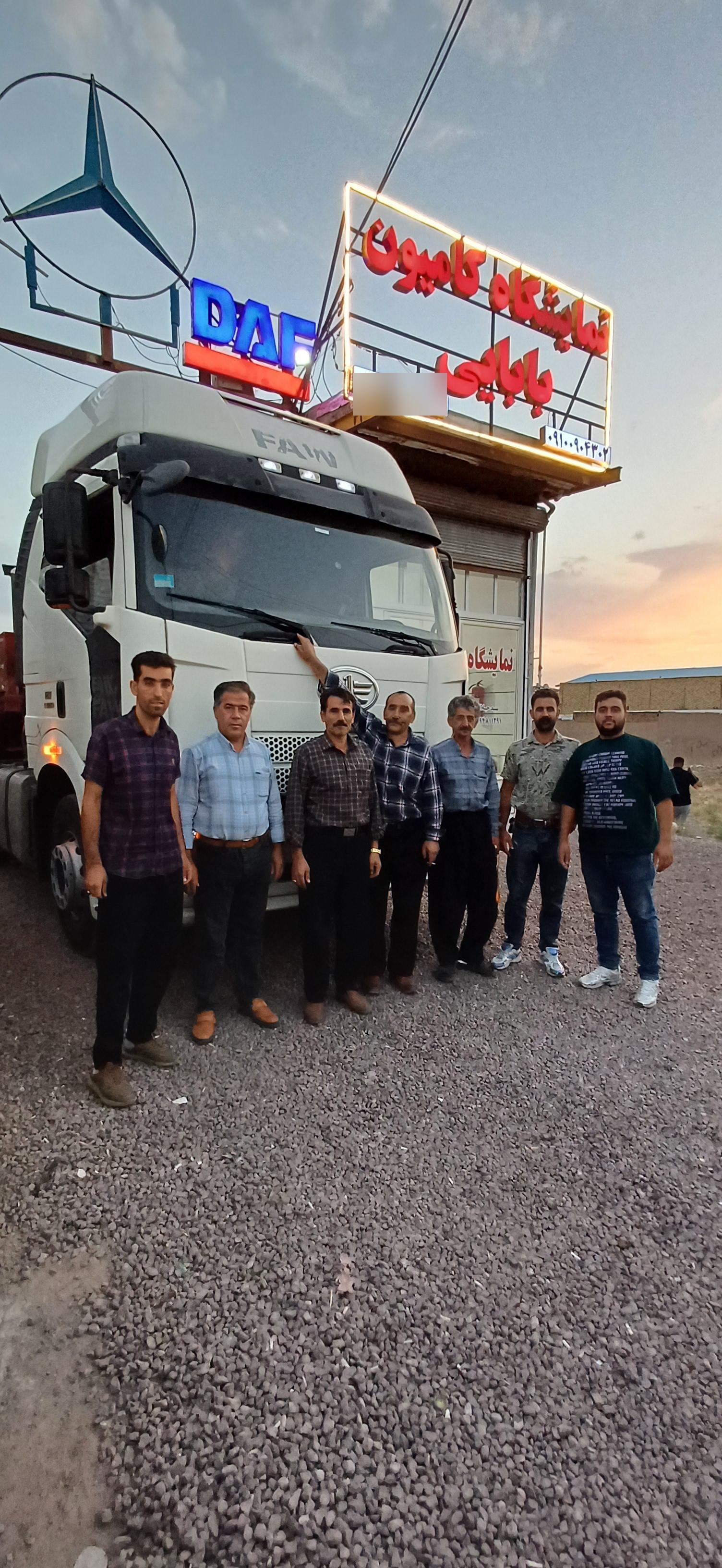 عکس نمایشگاه کامیون بابایی