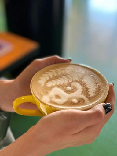 عکس آن وان کافه