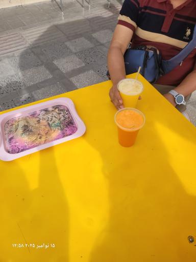 عکس آبمیوه حاج مهدی