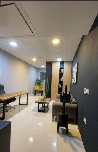 عکس استودیو چاپلا