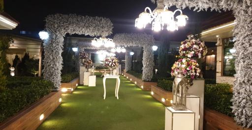 عکس باغ تالار گلهای زندگی