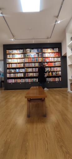 عکس کافه کتاب بوک لند