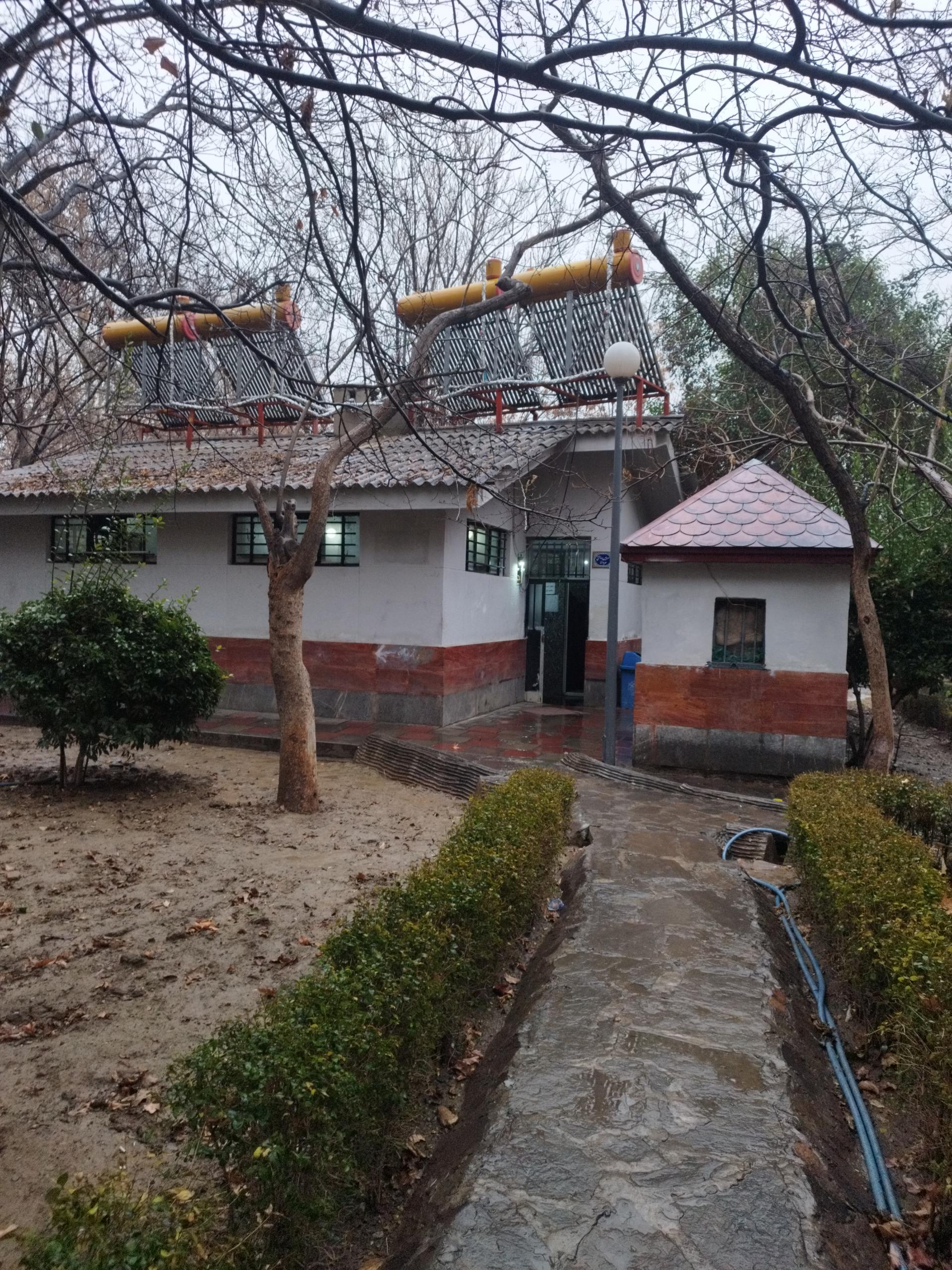 عکس سرویس بهداشتی شماره1 بوستان لاله