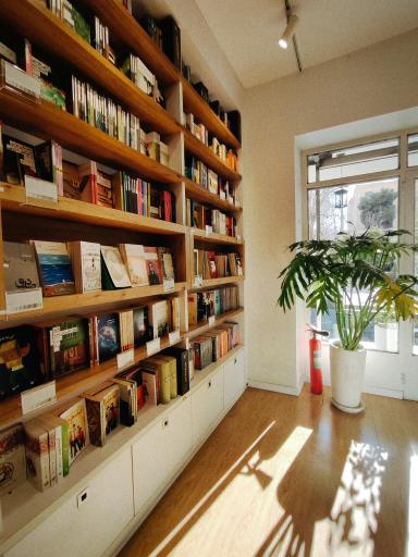 عکس کافه کتاب بوک لند