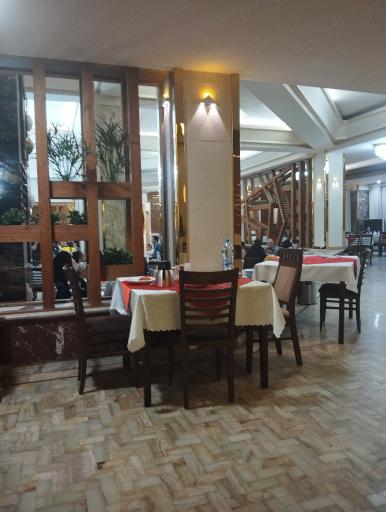 عکس هتل پتروشیمی