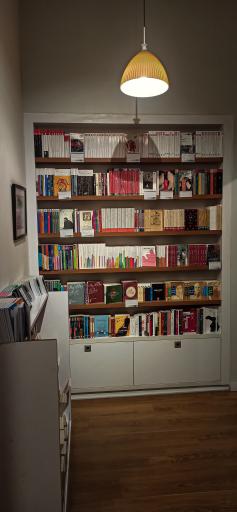 کافه کتاب بوک لند