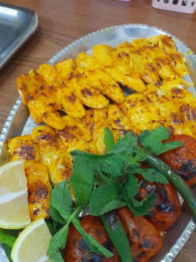 رستوران عمارت ارومیه