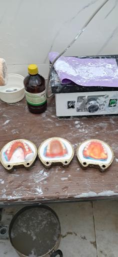 عکس دندانسازی تخصصی کاظمی