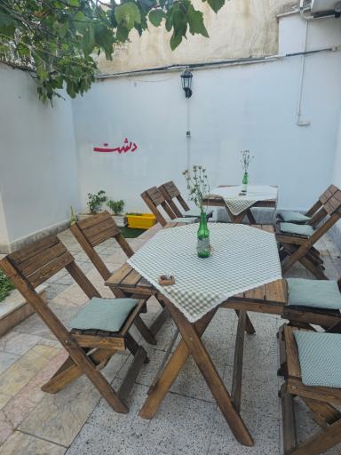 عکس کافه‌کتاب دشت
