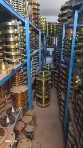 عکس پترو صنعت جوان