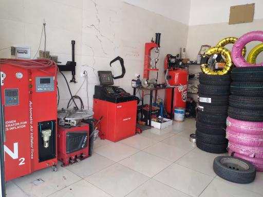 عکس آپاراتی و لاستیک توکلی