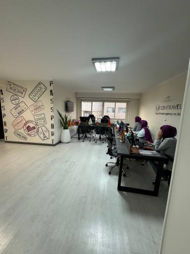 عکس آژانس سفرهای ماه عسل