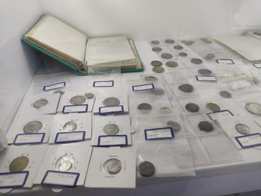 عکس خانه گوهر و سنگ