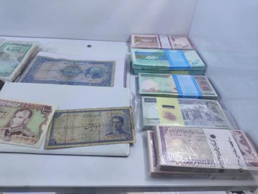 عکس خانه گوهر و سنگ