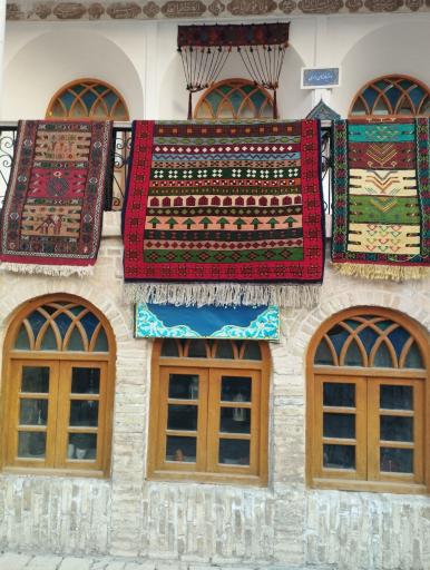 عکس فرش دستباف قالین (مه بافت)