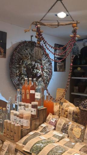 عکس عطاری شلیرا