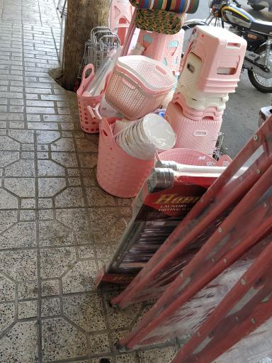 عکس فروشگاه لوازم آشپزخانه یاس