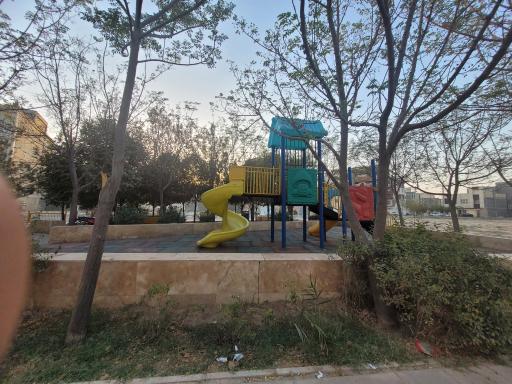 عکس سرسره بازی کودکان