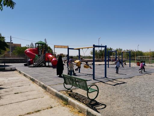 عکس زمین بازی کودکان 