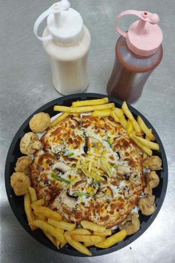 عکس پیتزا لند