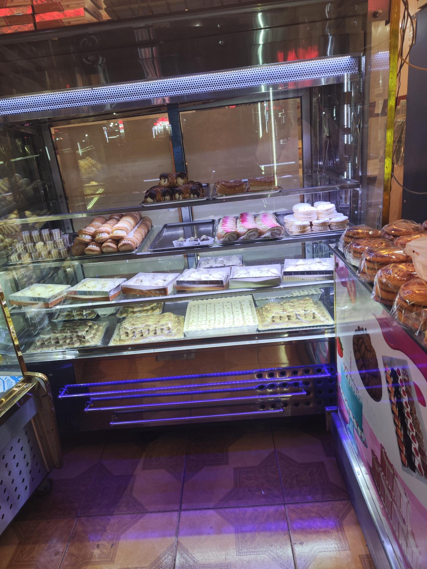 عکس قنادی علی نژاد