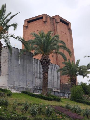 عکس آرامگاه کاشف السلطنه و موزه چای ایران