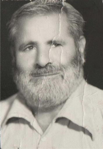 عکس مزار پهلوان سیف الله حاجی پور