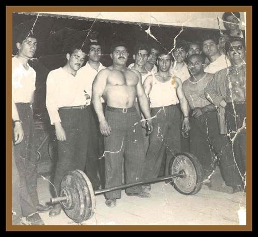 عکس مزار پهلوان سیف الله حاجی پور